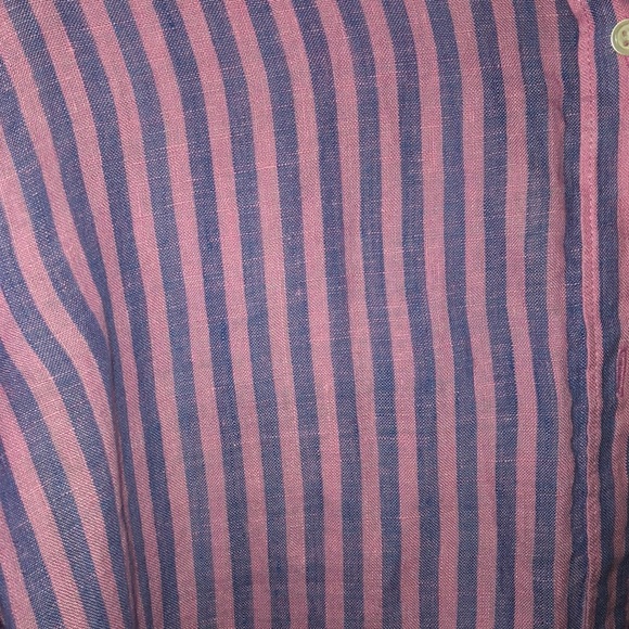 Gap Boyfriend Fit Button Down - Picture 2 of 3